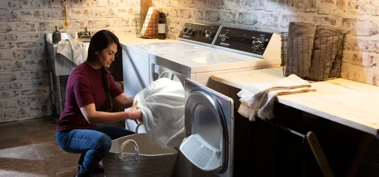 speed-queen-dryer-woman-doing-laundry